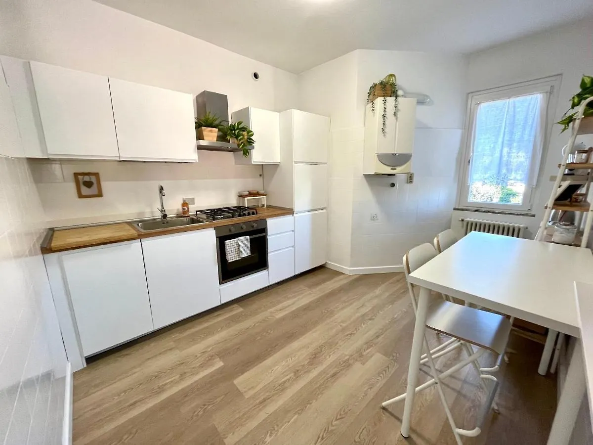 Family Apartment 2 Sirmione Italia